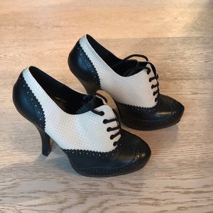 Pin Up Couture Shoes